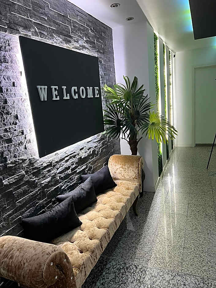 Modern Room with Indoor Shower Near the River - Quarto Moderno com Duche interior Próximo da Ribeira