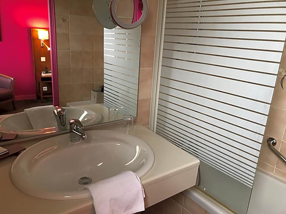 Logis Hotel & Restaurant La Paix