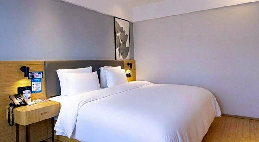 GreenTree Inn Lianyungang Suning Square Hualian Mantion Hotel