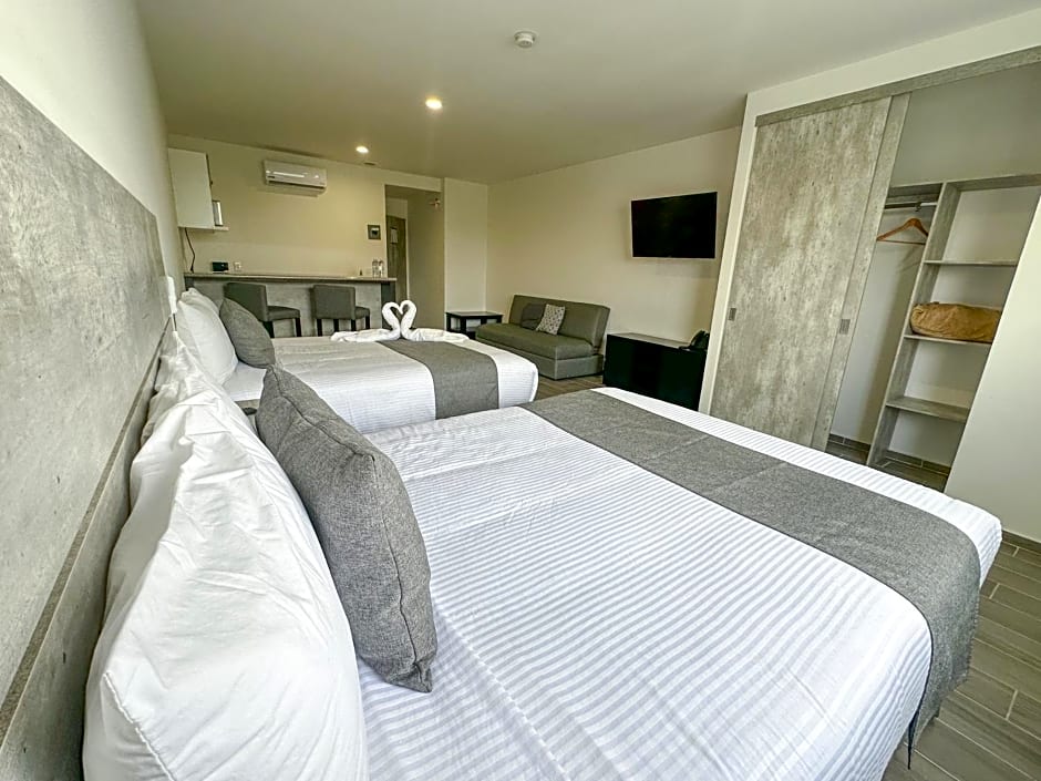 SR Hotel