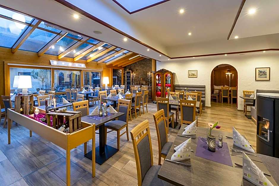 AKZENT Hotel Restaurant Roter Ochse Rhens bei Koblenz