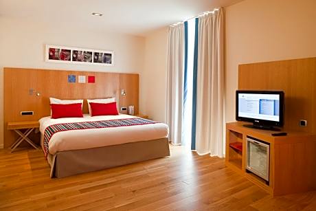 Privilege Room with 1 Double Bed and 1 Sofa Bed