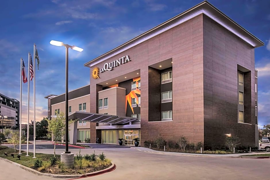 La Quinta Inn & Suites by Wyndham Dallas - Richardson