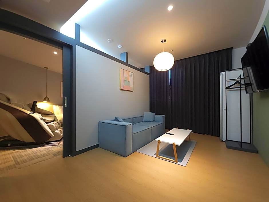 Brown Dot Hotel Chungmugong