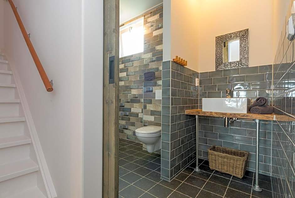 Ride by the Sea Guesthouse