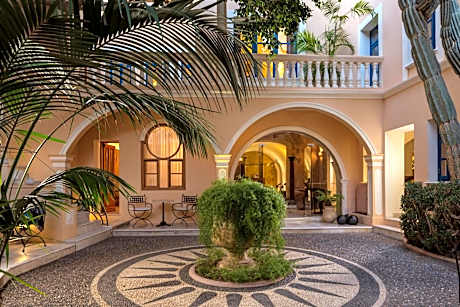Casa Delfino Hotel & Spa