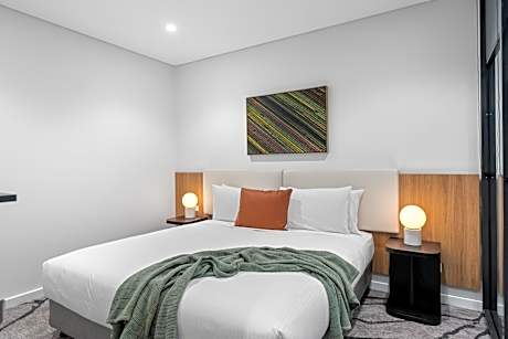 Executive One Bedroom Corner Suite
