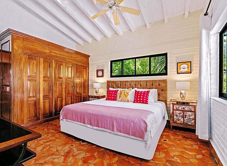 Villa Lola - Adults Only