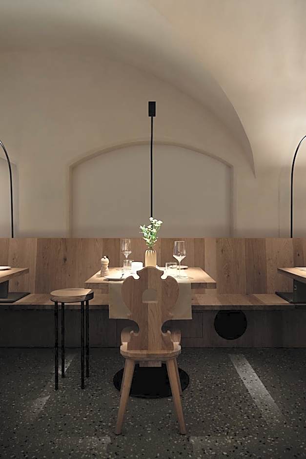 fink Restaurant & Suites