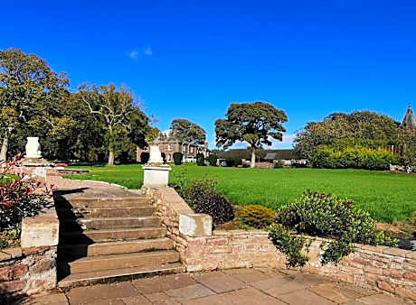 Lunan House