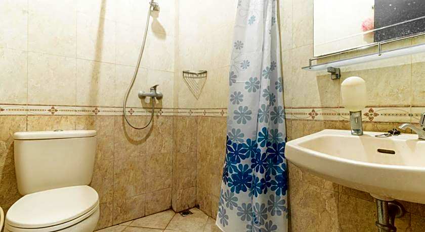 RedDoorz near Bahu Mall Manado