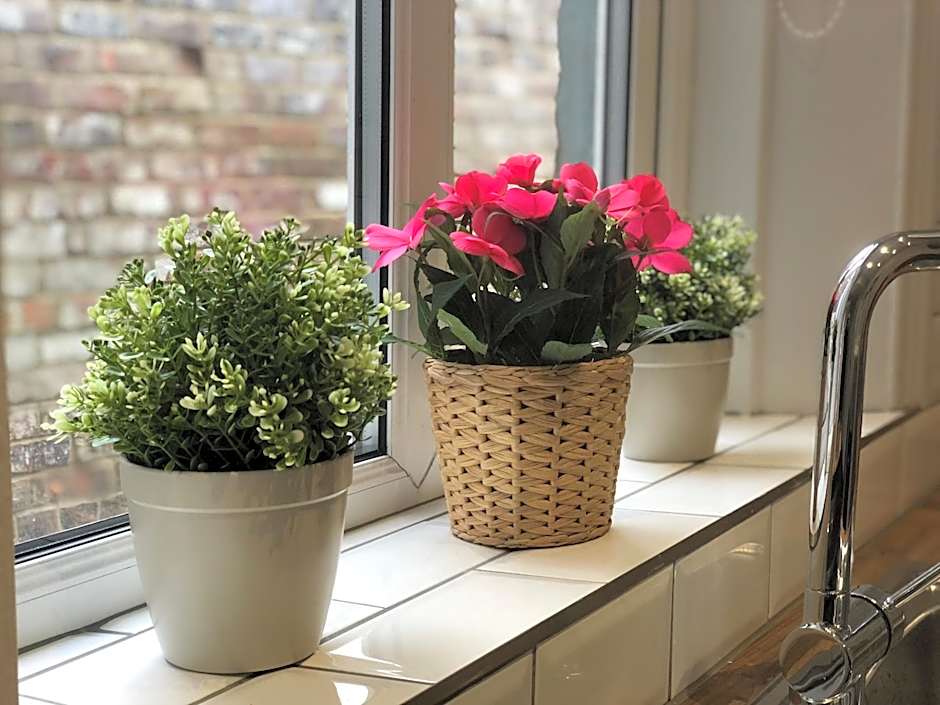 Dwell Living Central 5 BD, Sleeps 10