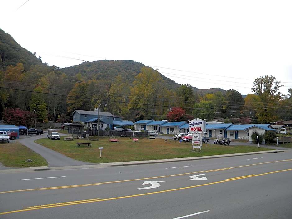 Clarketon Motel - Maggie Valley