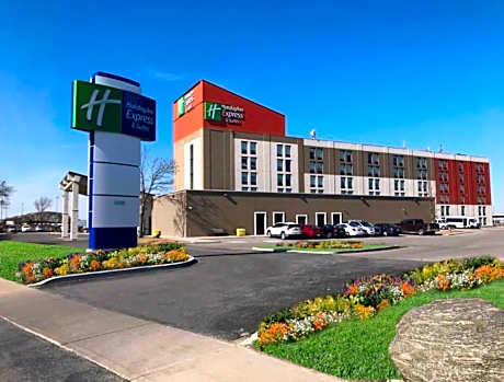 Holiday Inn Express & Suites Toronto Airport West By IHG