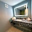 Mystic River Hotel & Suites