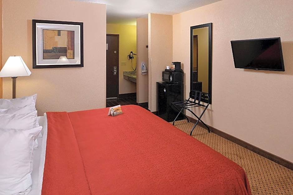 Foto 1 di 1 di 1 King Bed, Accessible
