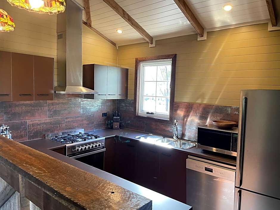 Dusty Hill Vineyard - Moffatdale