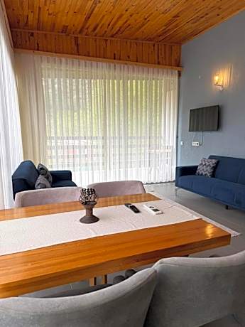 Suite with Garden View