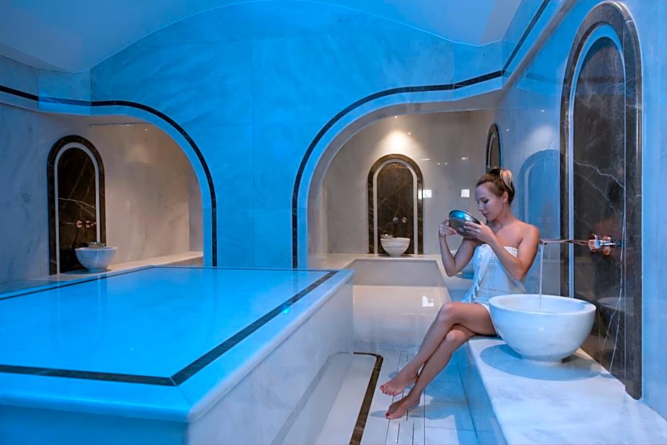 Novum Garden Side Hotel