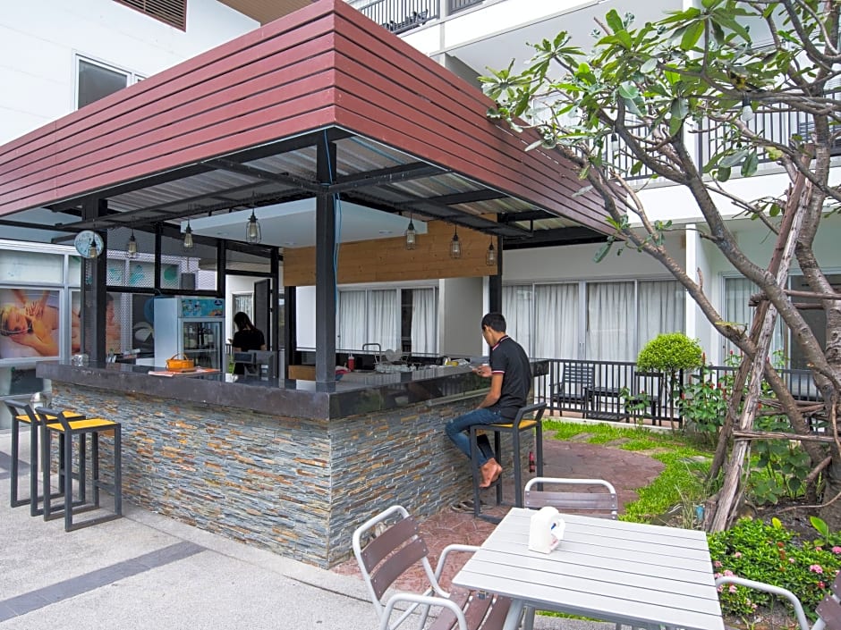 BS Premier Airport Hotel