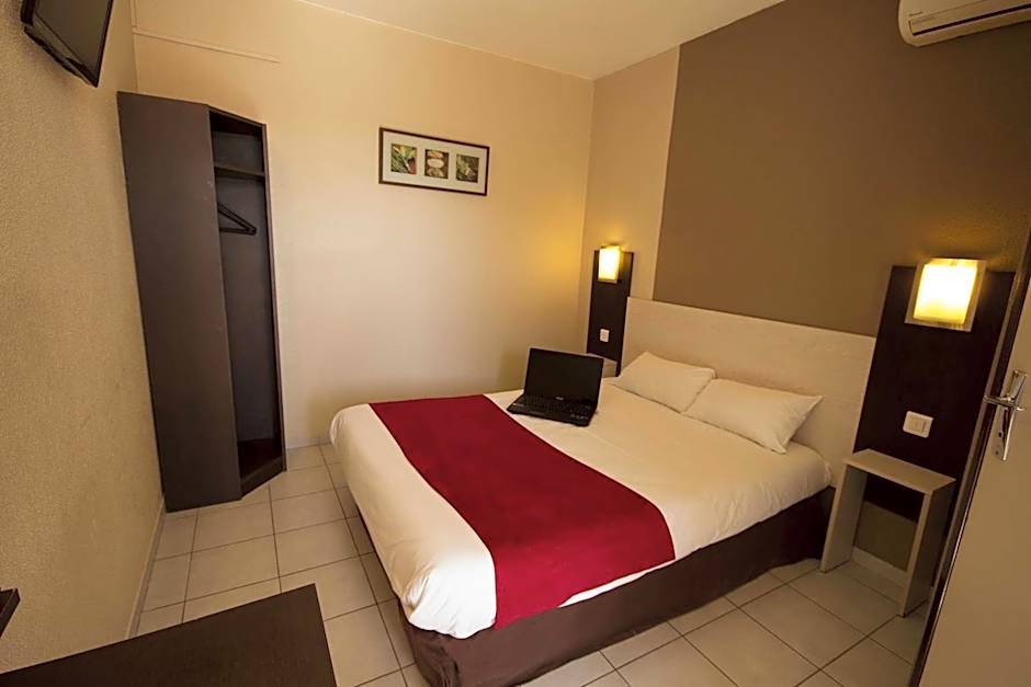 Brit Hotel Essentiel Sète / Balaruc