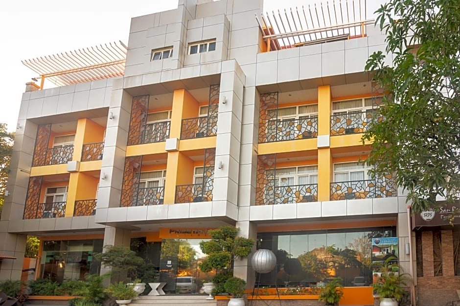 San Remigio Pensionne Suites