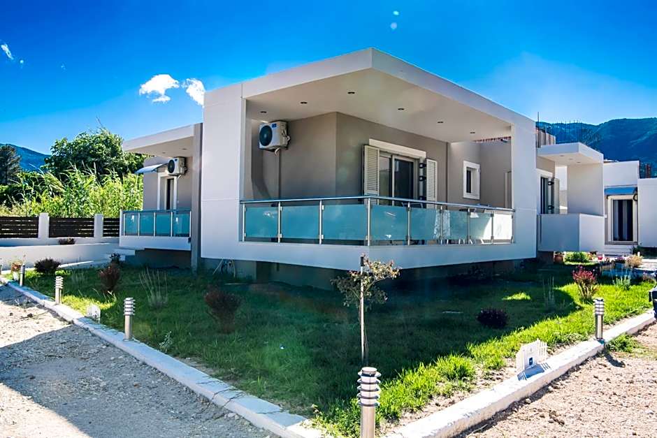 Bounatsa Studios & Apartments