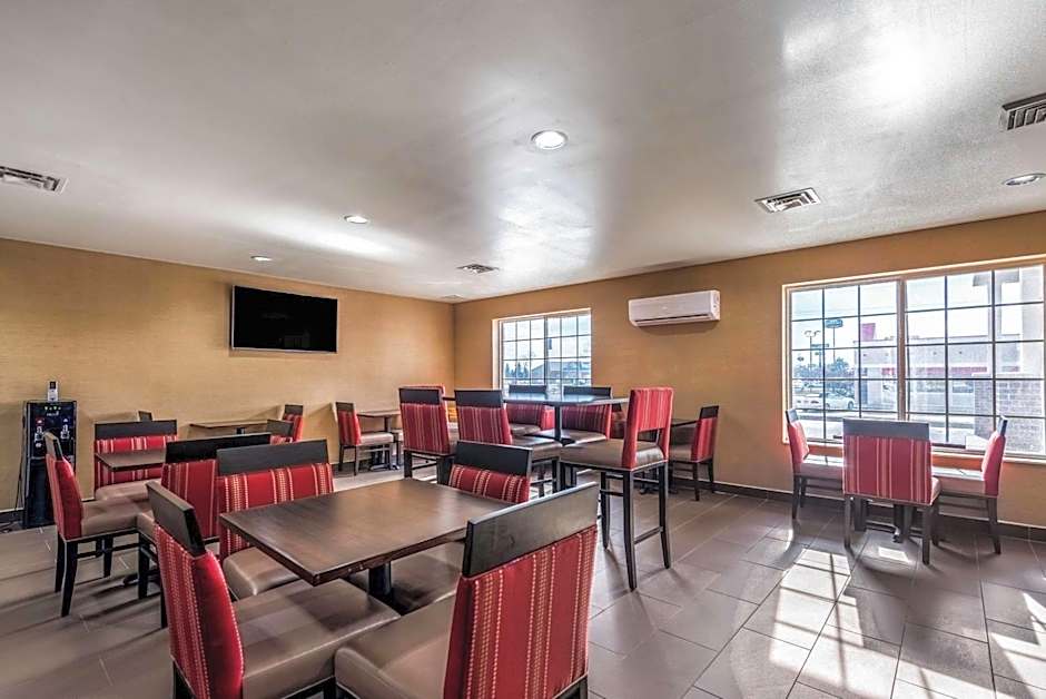 Comfort Inn & Suites Dayton North