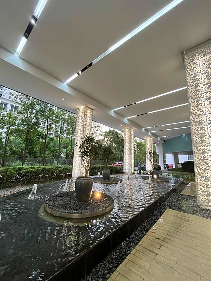 Duplex 3R2B Eclipse Residence