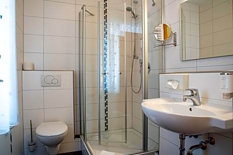 Economy Double Room - Annex