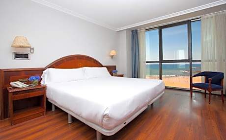 Triple Room with Sea View