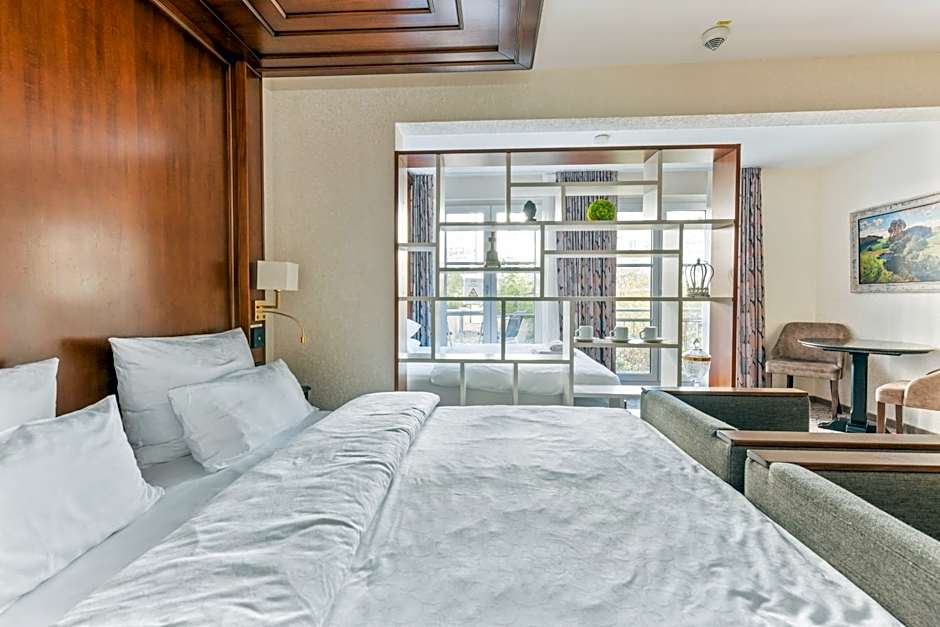 King's Hotel City Stay