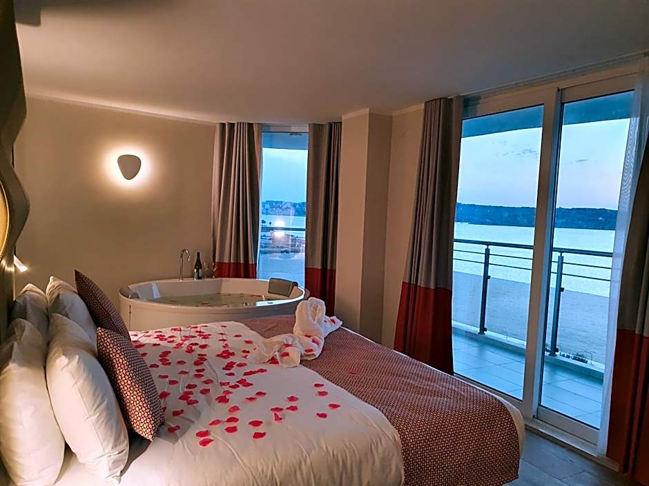 Seaview Hotel - Adults Only 16 Plus