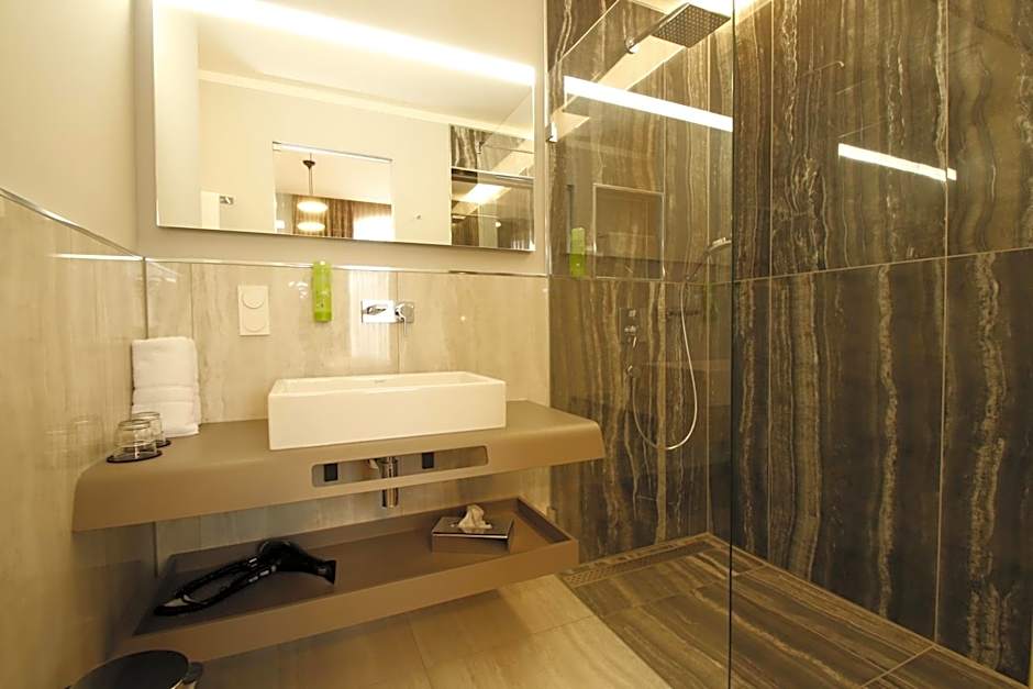 Amelie No 1 Hotel & Appartements