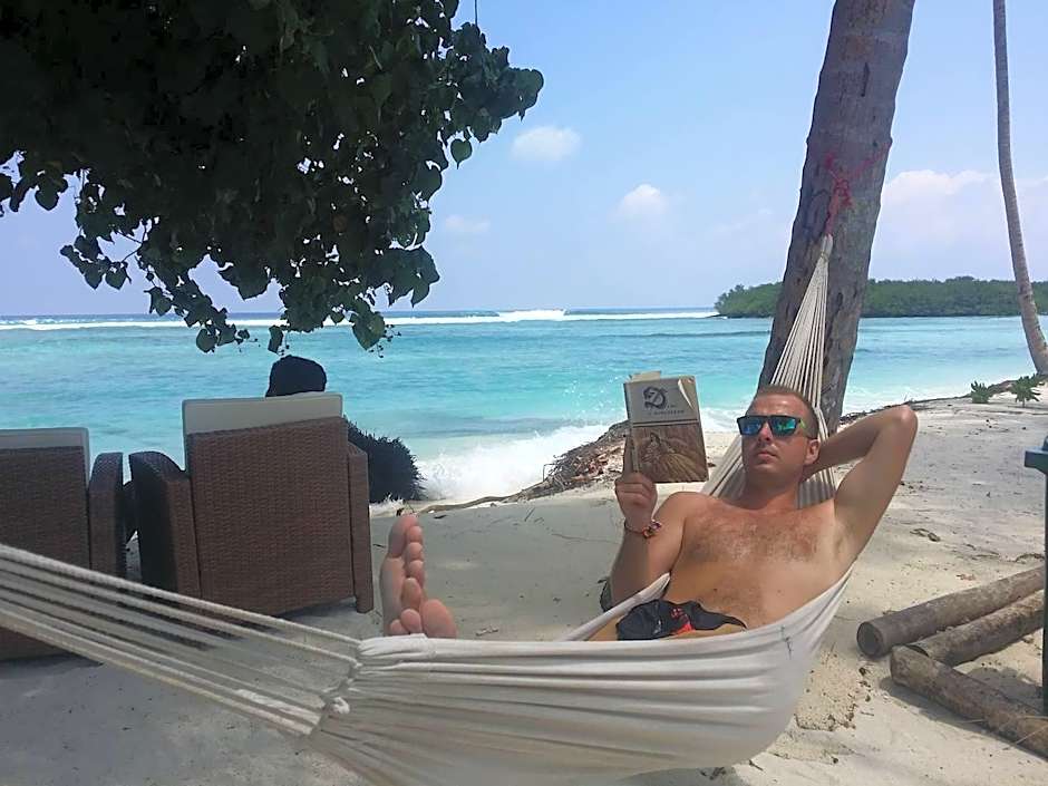 Batuta Maldives Surf View Guesthouse