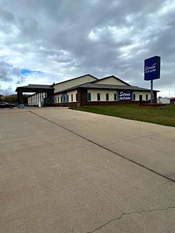 Serena Inn & Suites