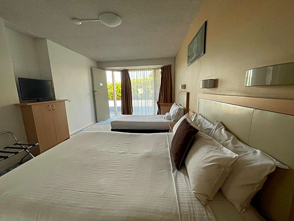 Haven Marina Glenelg