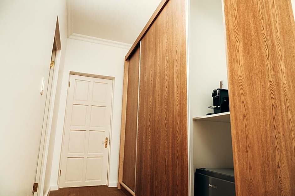 Les Chambres Guest House