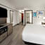 Holiday Inn Express And Suites Washington DC Noma By IHG