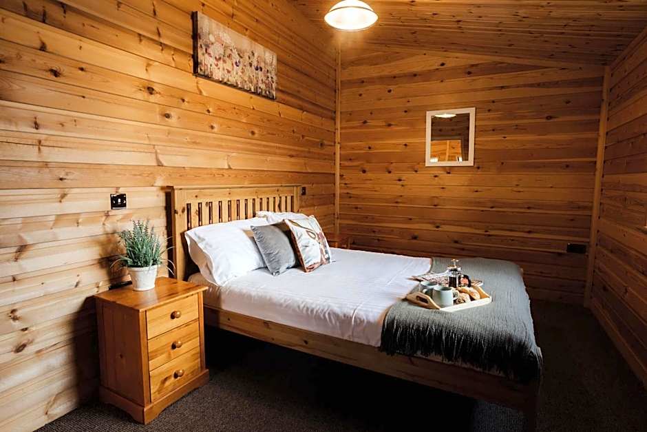 Woodlakes Park By Liv Retreats