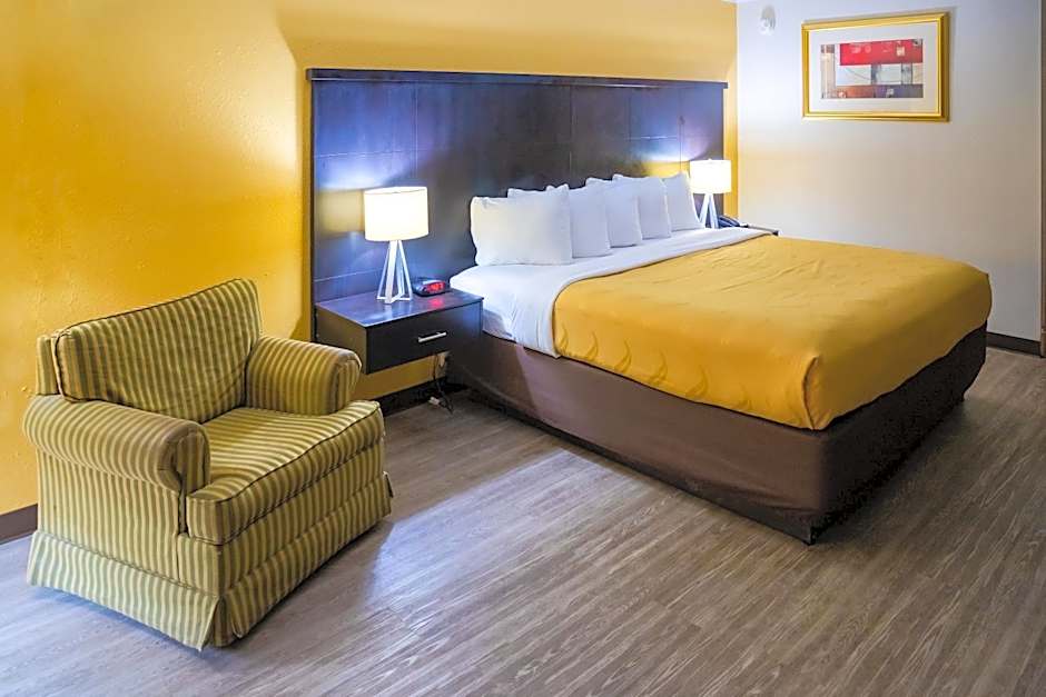 Quality Inn Richmond Hill - Savannah I-95