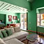 Cactus Hydra - Art Apartments