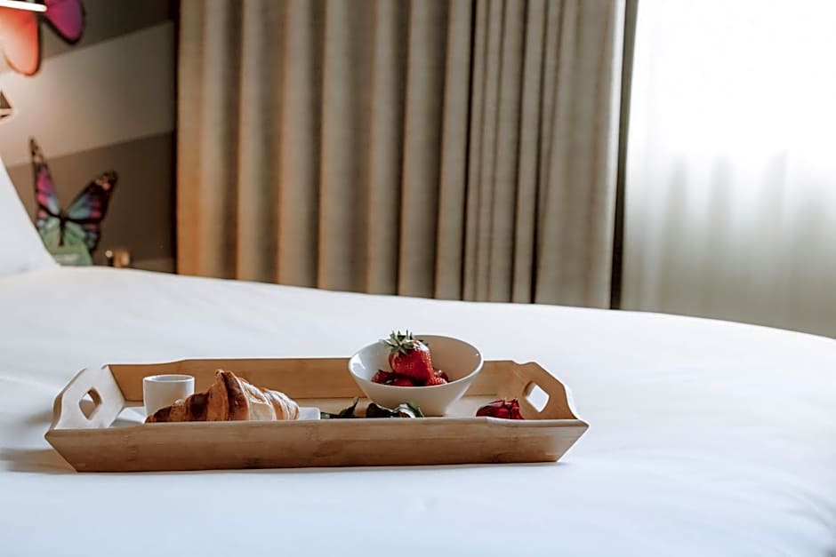 Holiday Inn Salisbury-Stonehenge By IHG