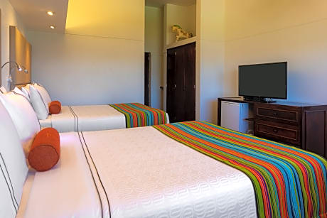 STANDARD 2 BEDS LAKE VIEW