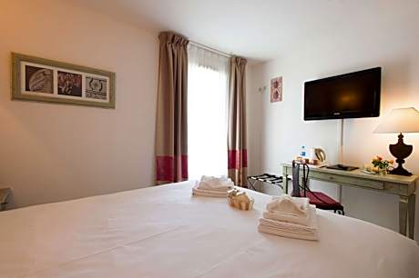 Comfort Twin Room - Non-Smoking