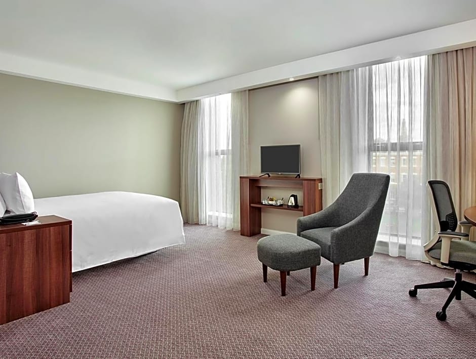 Hampton Bristol City