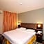 1 City Hotel