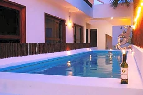 JH HOTEL