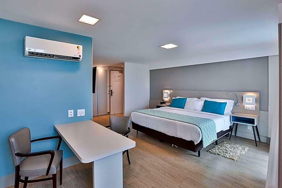 Foto 1 de 4 de 1 Queen Bed Suite
