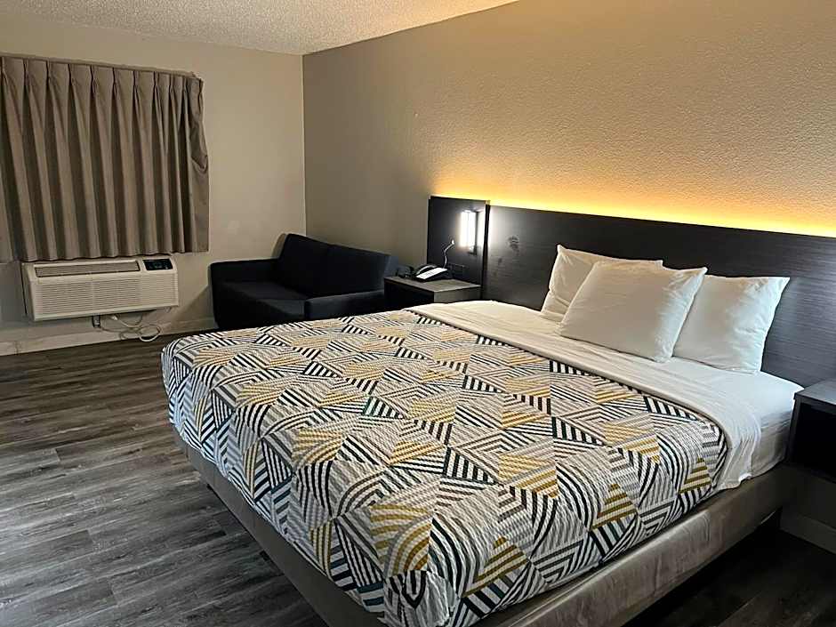 Motel 6 Tulsa, OK Airport